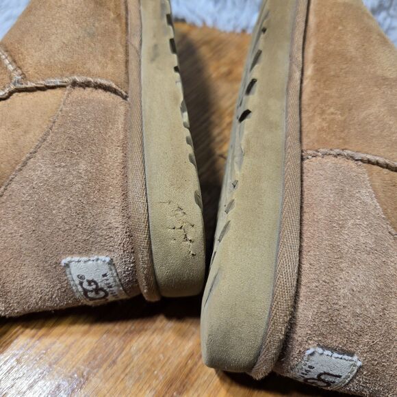 Ugg Australia Classic Short Women Size 7 Tan Sheepskin Winter Pull On Boots 5825 - Picture 5 of 12